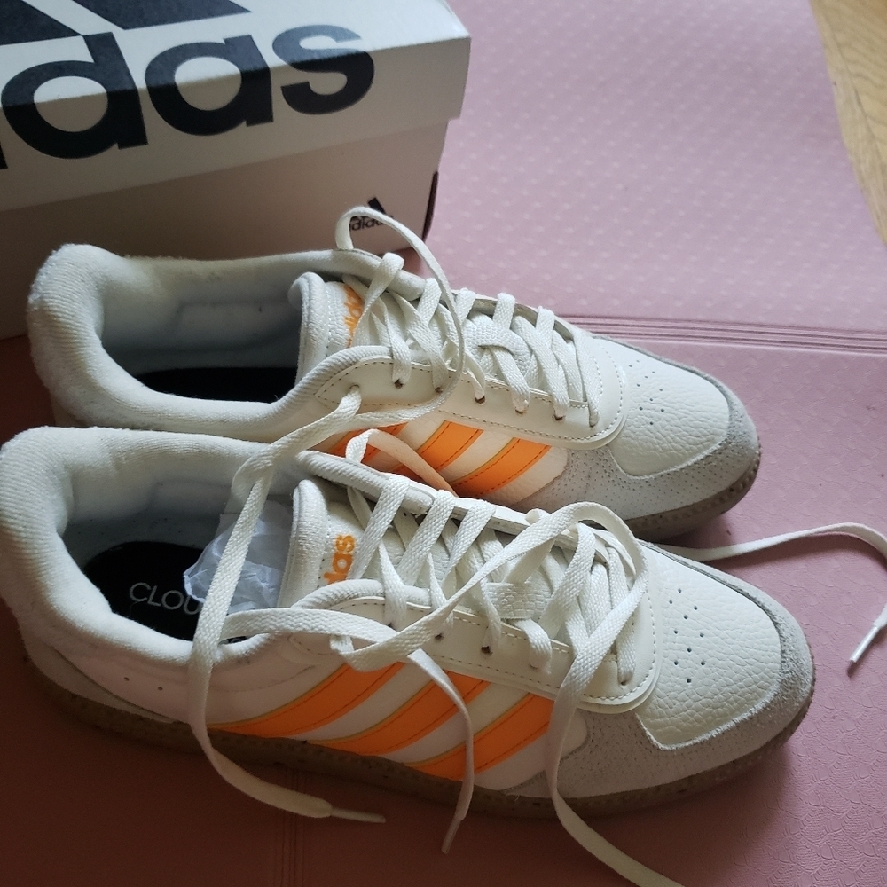 Adidas Breaknet Sleek Sneakers Women’s 8.5 White Orange - New in Box Low Top - Picture 6 of 8